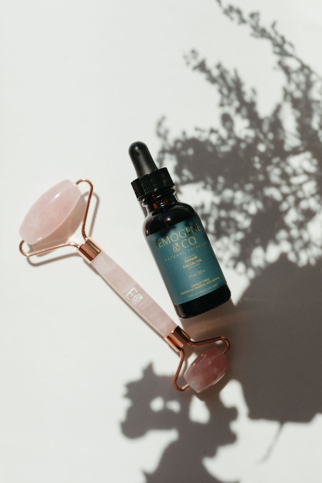 Rose Quartz Facial Roller and Facial Oil Set